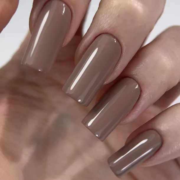 Гель-лак кольоровий Divia Nude Story NS080 Mocha Moment (сіро-коричневий) Di1233, 8 мл - Фото 2