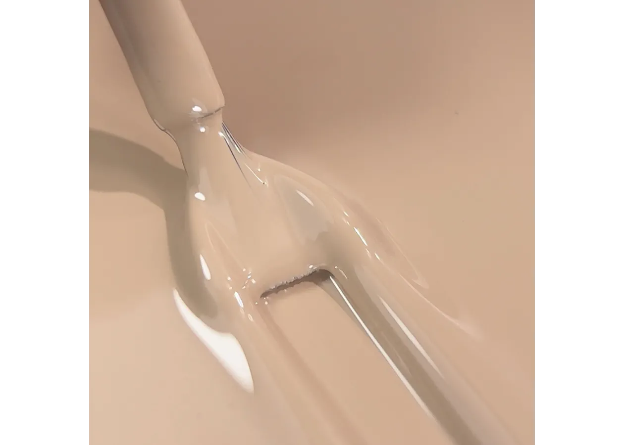 Гель-лак кольоровий Divia Nude Story NS050 Cappuccino Bambino (карамельно-бежевий) Di1233, 8 мл - Фото 5